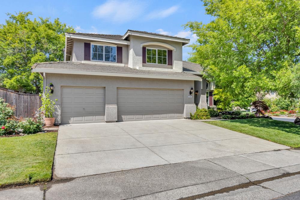 243 Luna Cir Circle