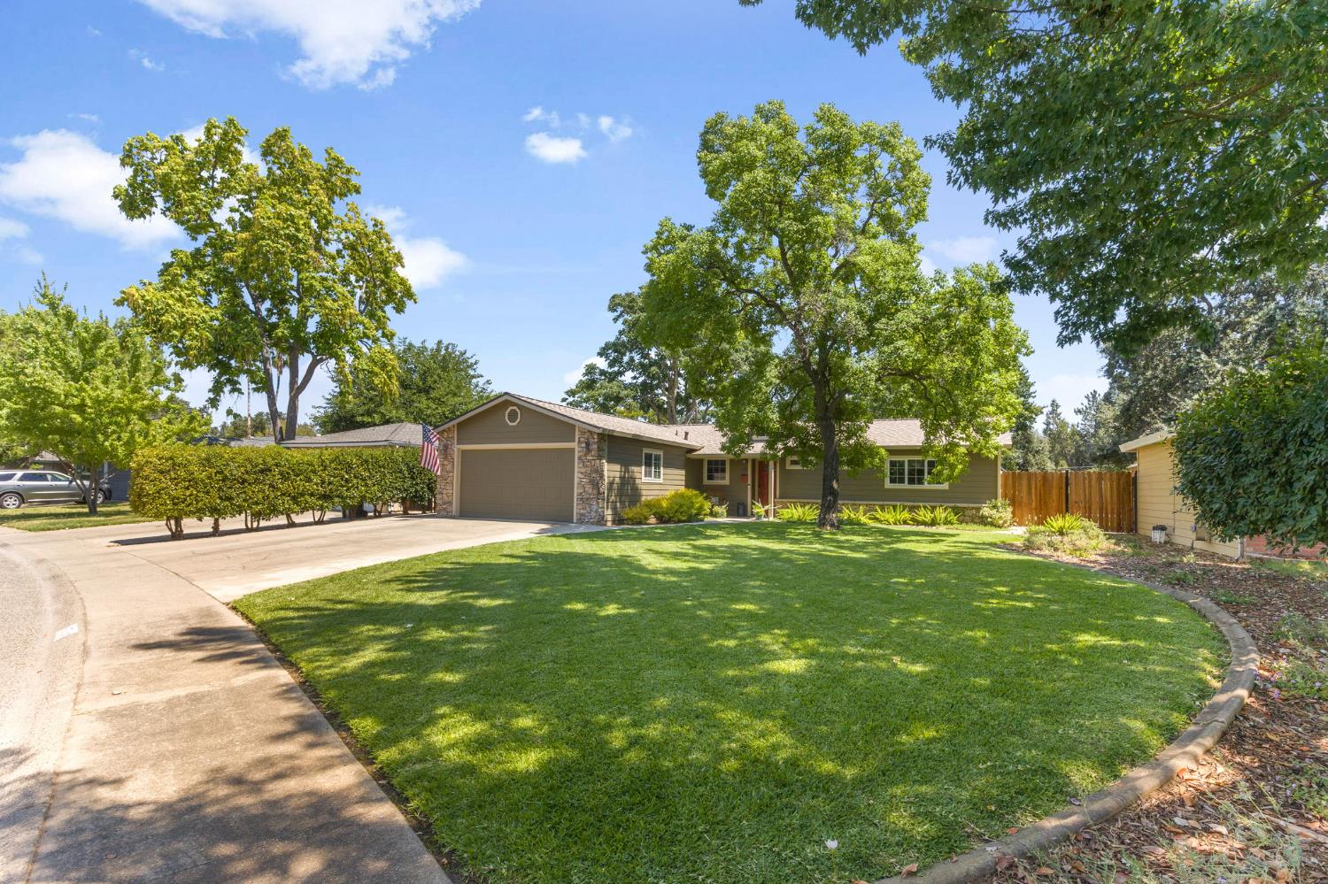 6708 Chastain Street