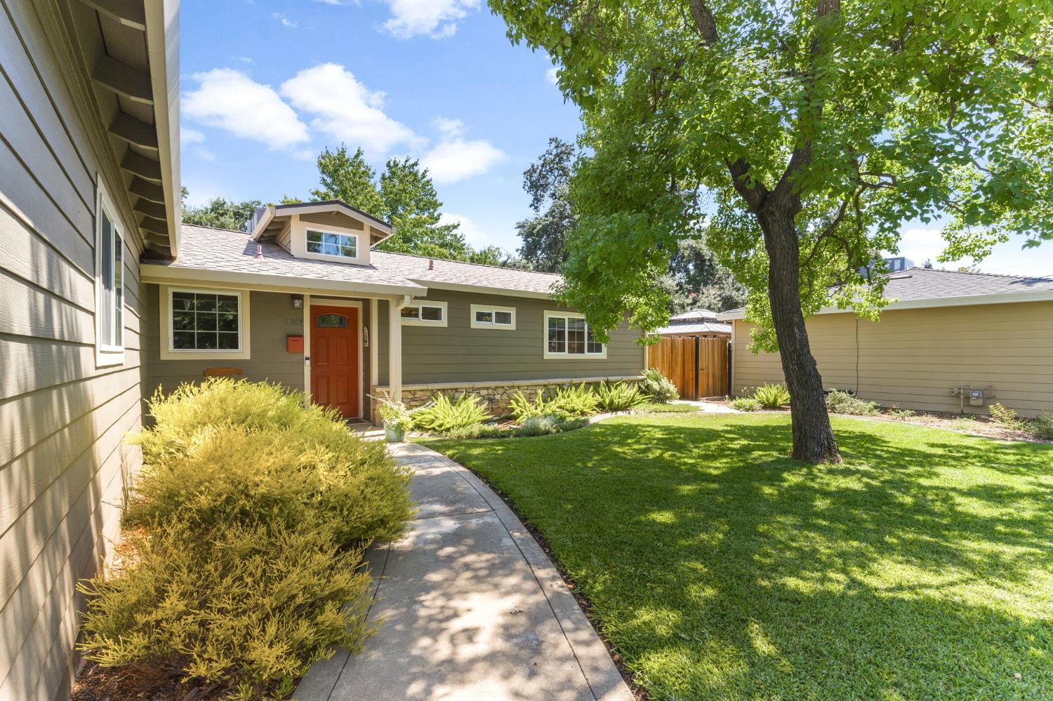 6708 Chastain Street