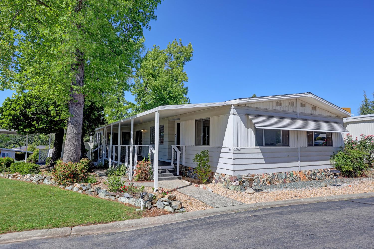 3765 Grass Valley Highway 120