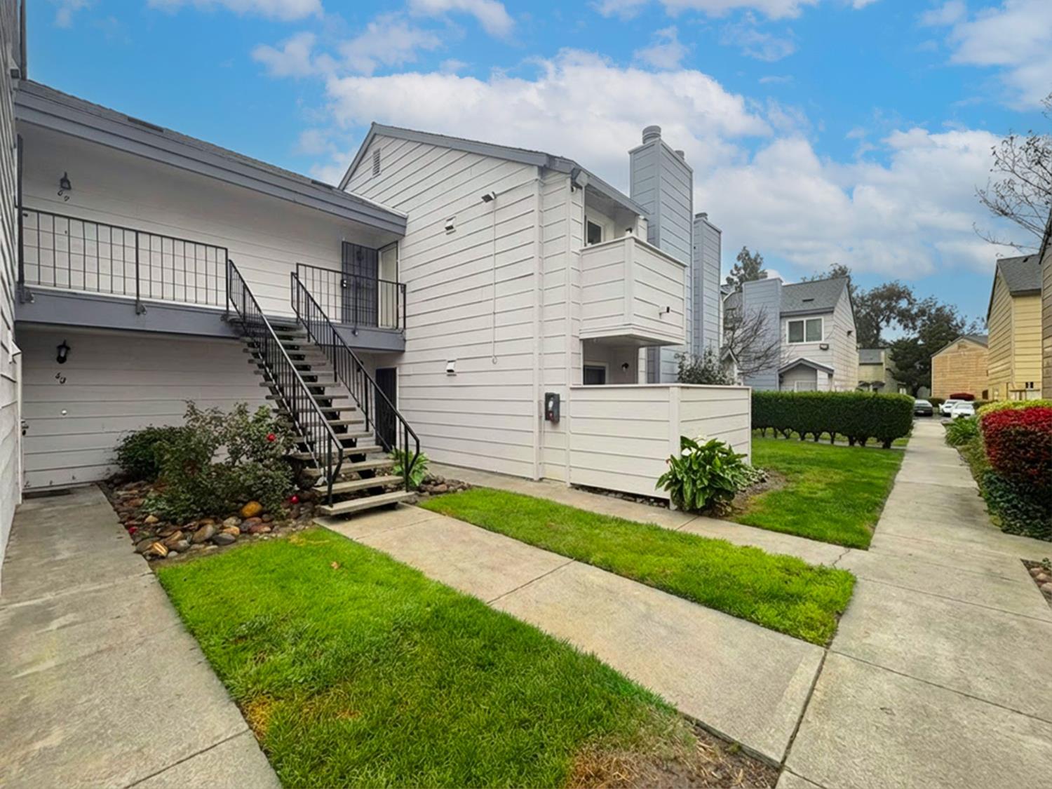 8240 Center Parkway 71