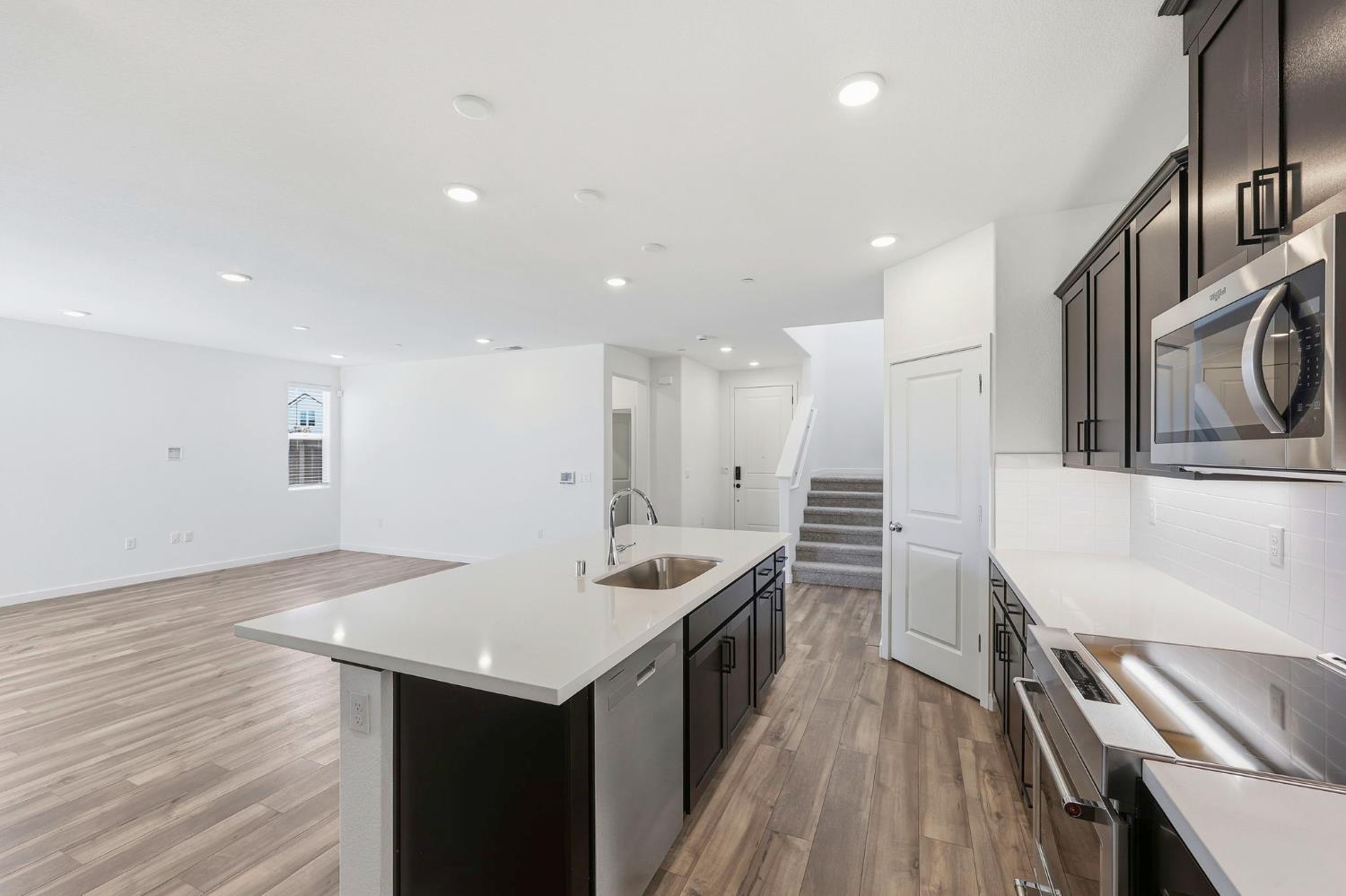 616 E Salamanca Lane