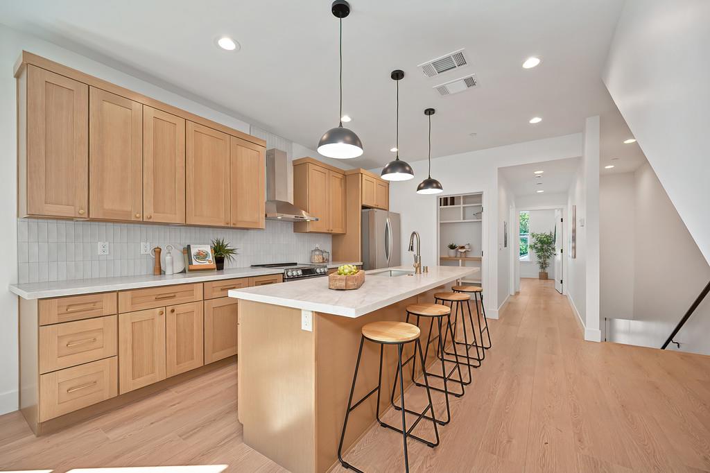 1216 Uptown Alley