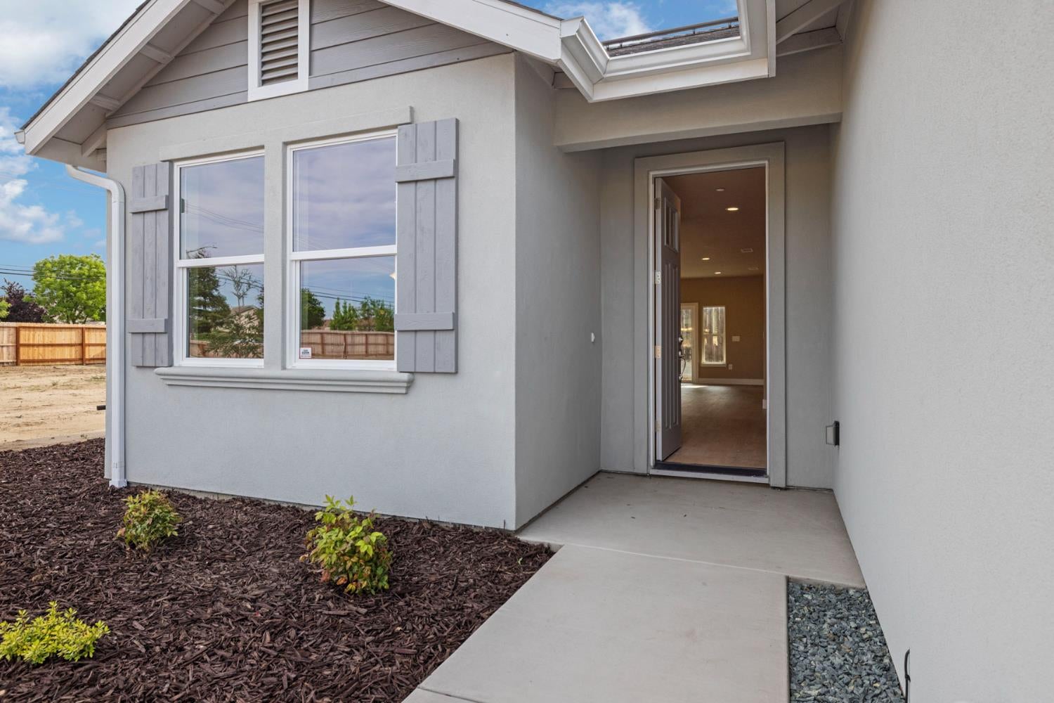1818 Lovejoy Pl