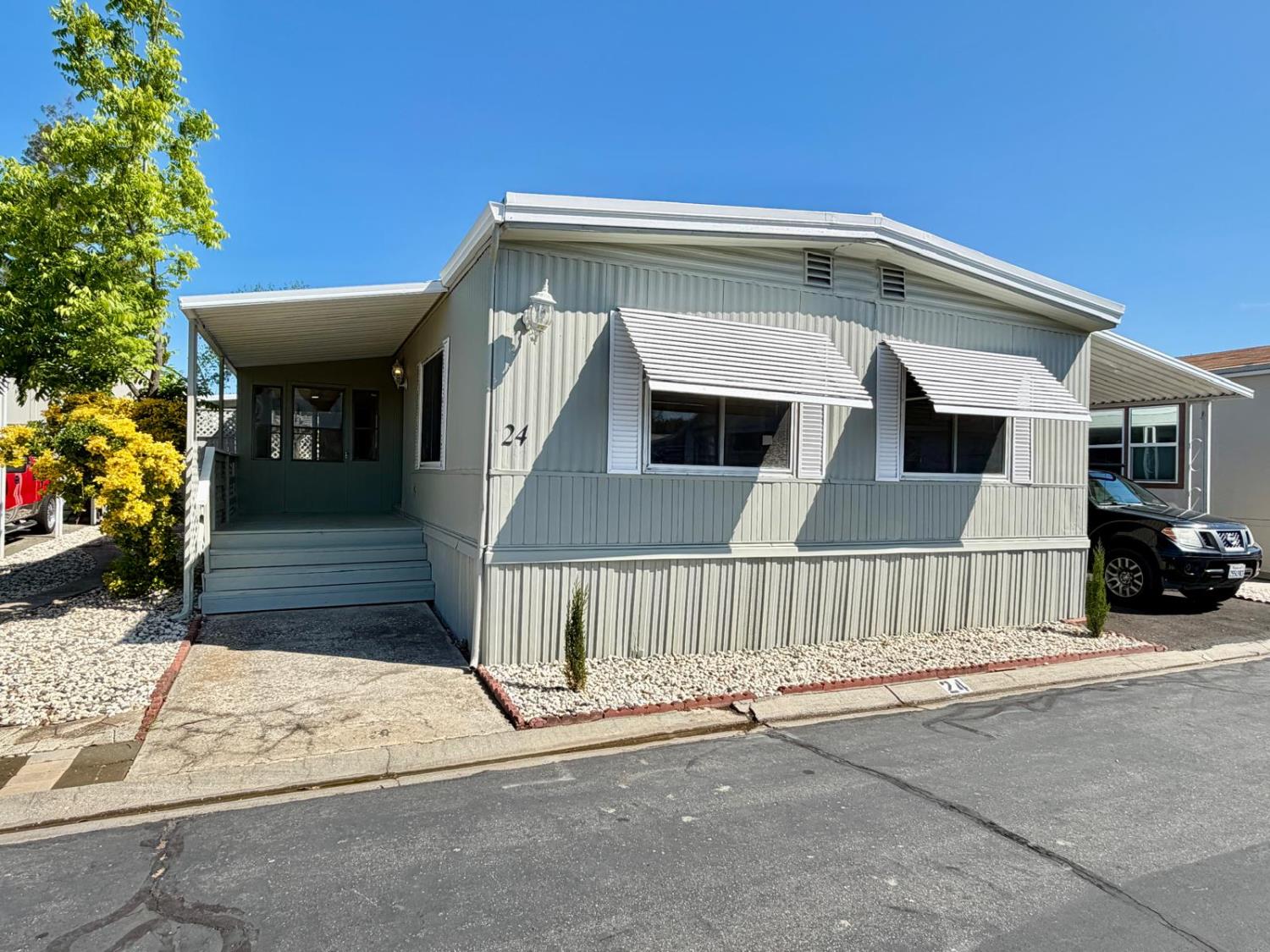 6154 S Walnut Street 24