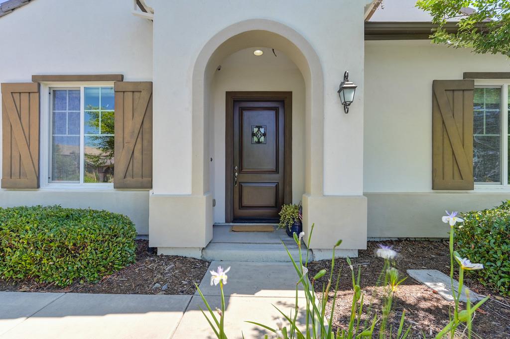 965 Candlewood Drive