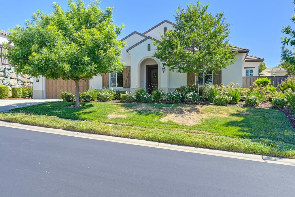965 Candlewood Drive