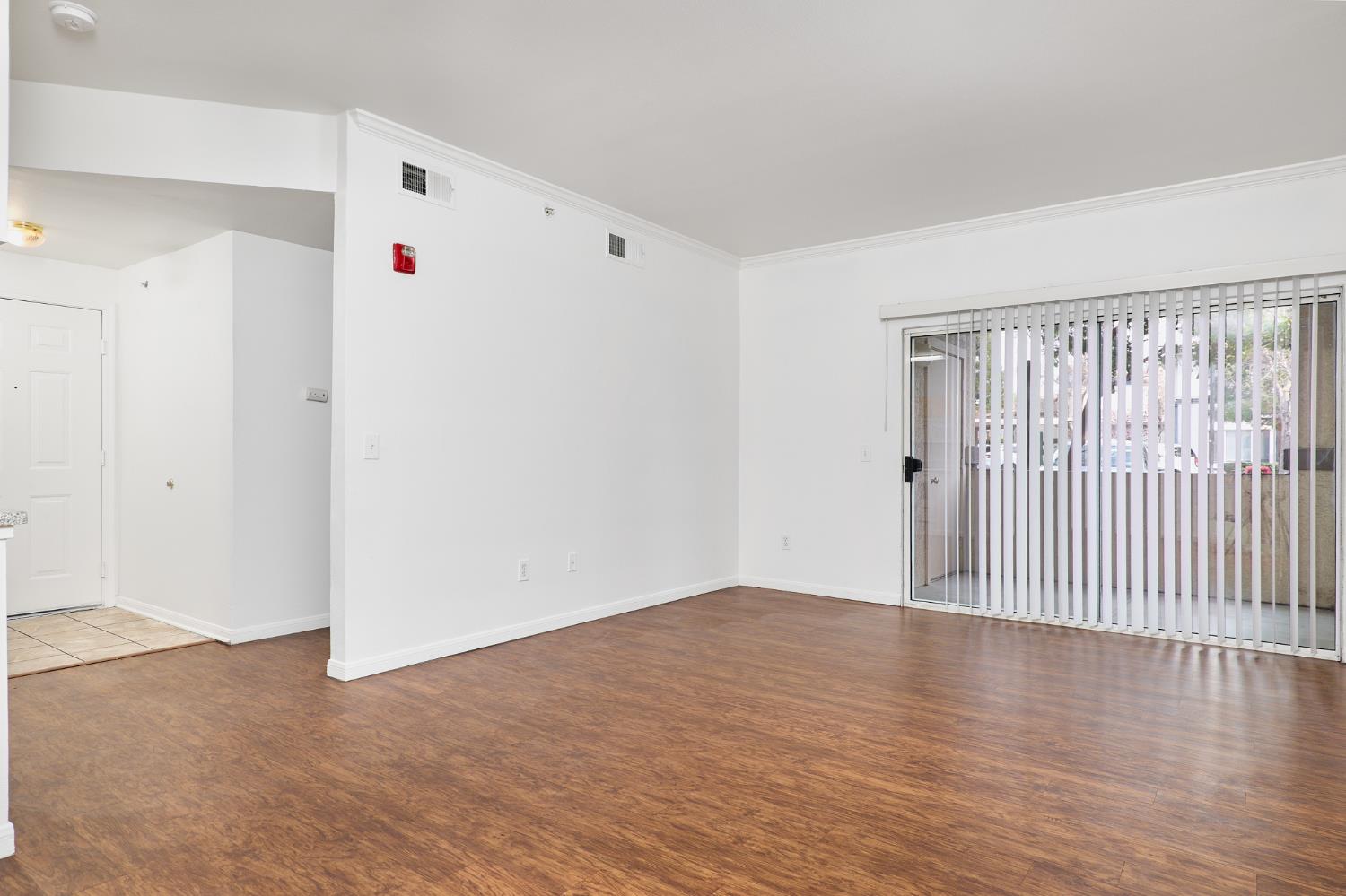 701 Gibson Drive 1215