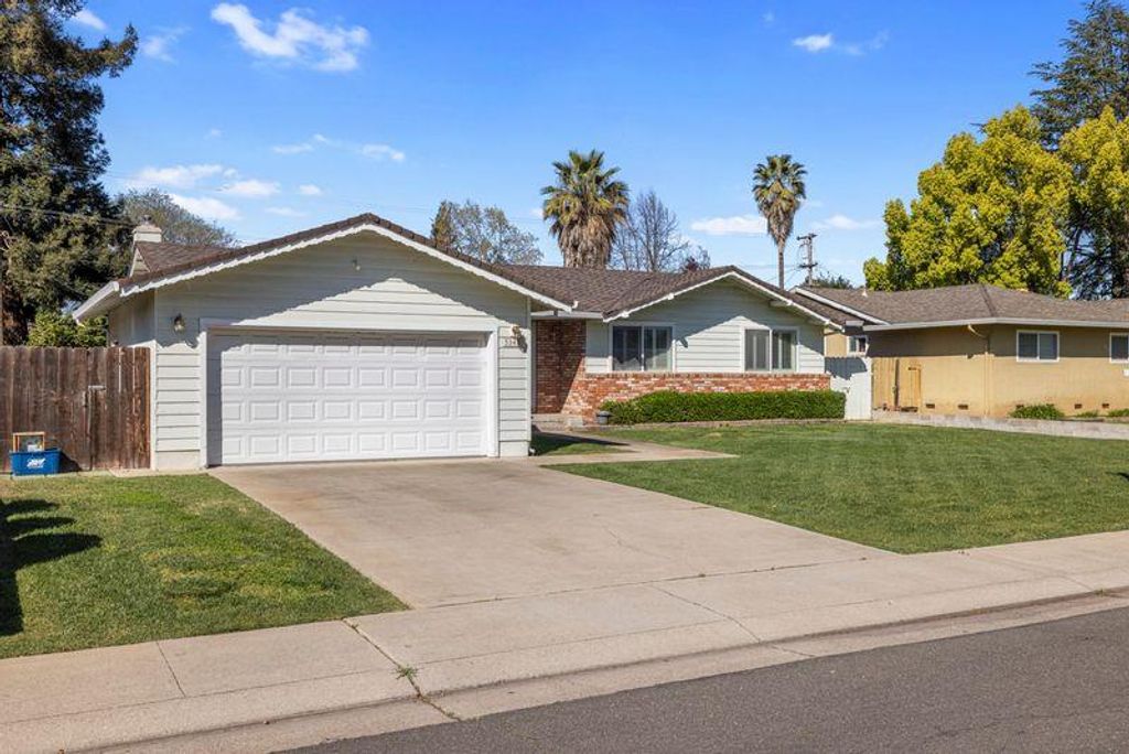 Photo of 5343 Knox Drive, Linden, CA 95236 (MLS # 226030741)