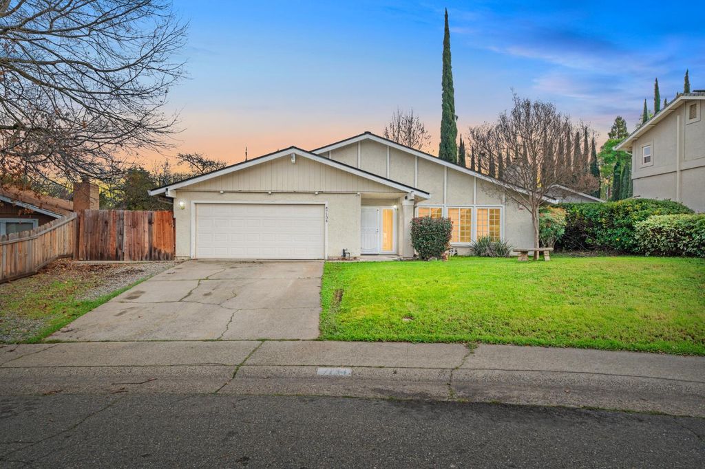 Photo of 7134 Mathis Court, Citrus Heights, CA 95610 (MLS # 226004106)