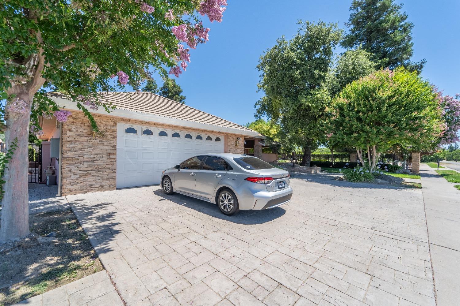 407 Crawford Road