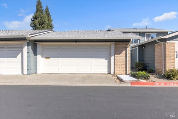 132 SUNDIAL CT, FAIRFIELD, CA 94533 - Image 7ab88b53c0e6d72736dc00a1f76df1de/3728047768