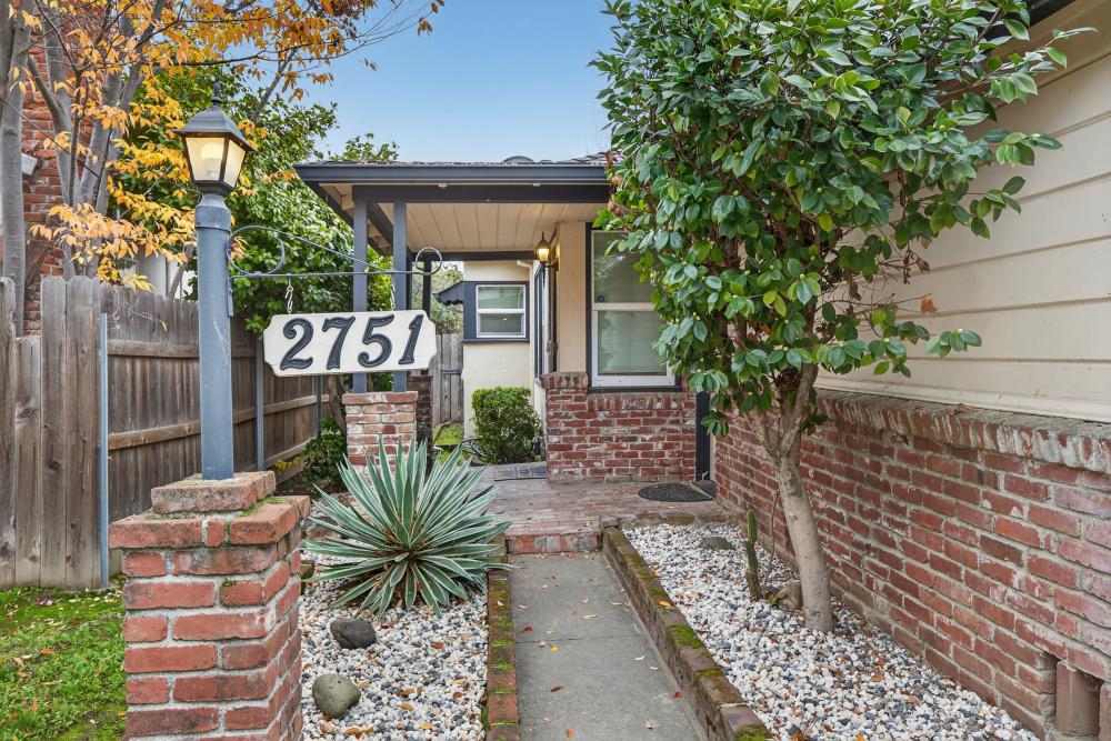 2751 Riverside Boulevard