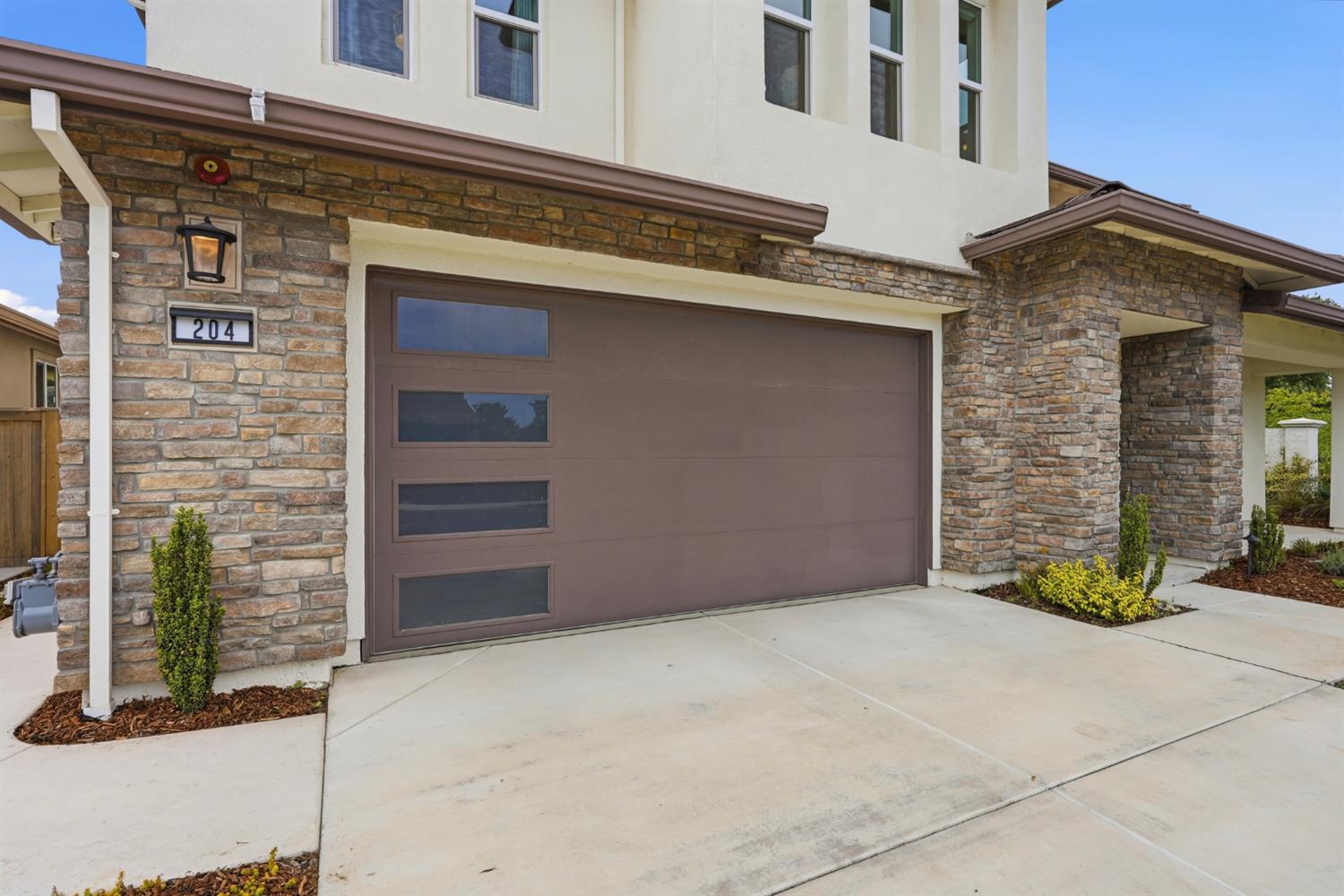 204 McKays Point Place