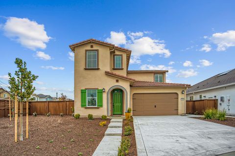 2001 Baker Place Woodland CA 95776