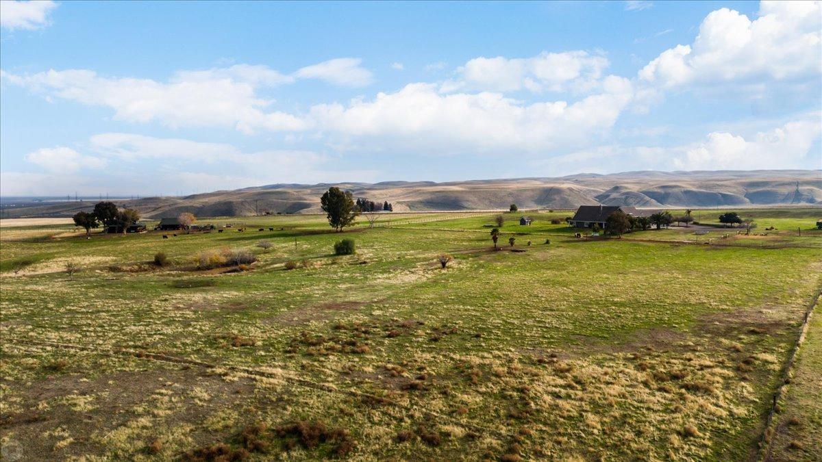 Los Banos, California 93635, United States, 3 Bedrooms Bedrooms, ,3 BathroomsBathrooms,Residential,Active,25210