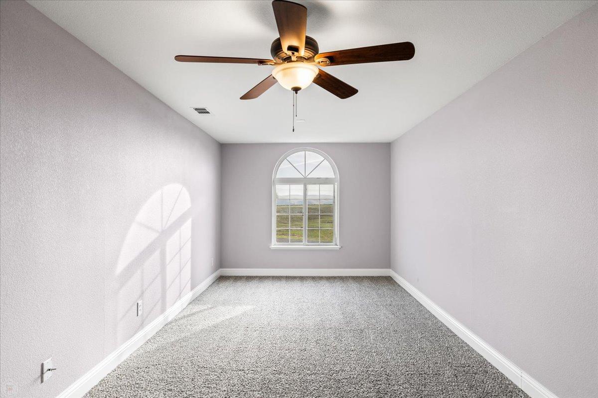 Los Banos, California 93635, United States, 3 Bedrooms Bedrooms, ,3 BathroomsBathrooms,Residential,Active,25210