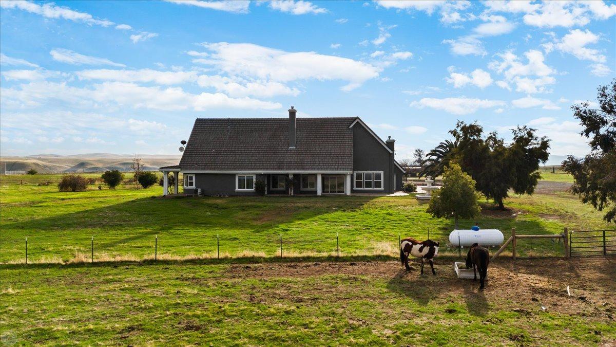 Los Banos, California 93635, United States, 3 Bedrooms Bedrooms, ,3 BathroomsBathrooms,Residential,Active,25210