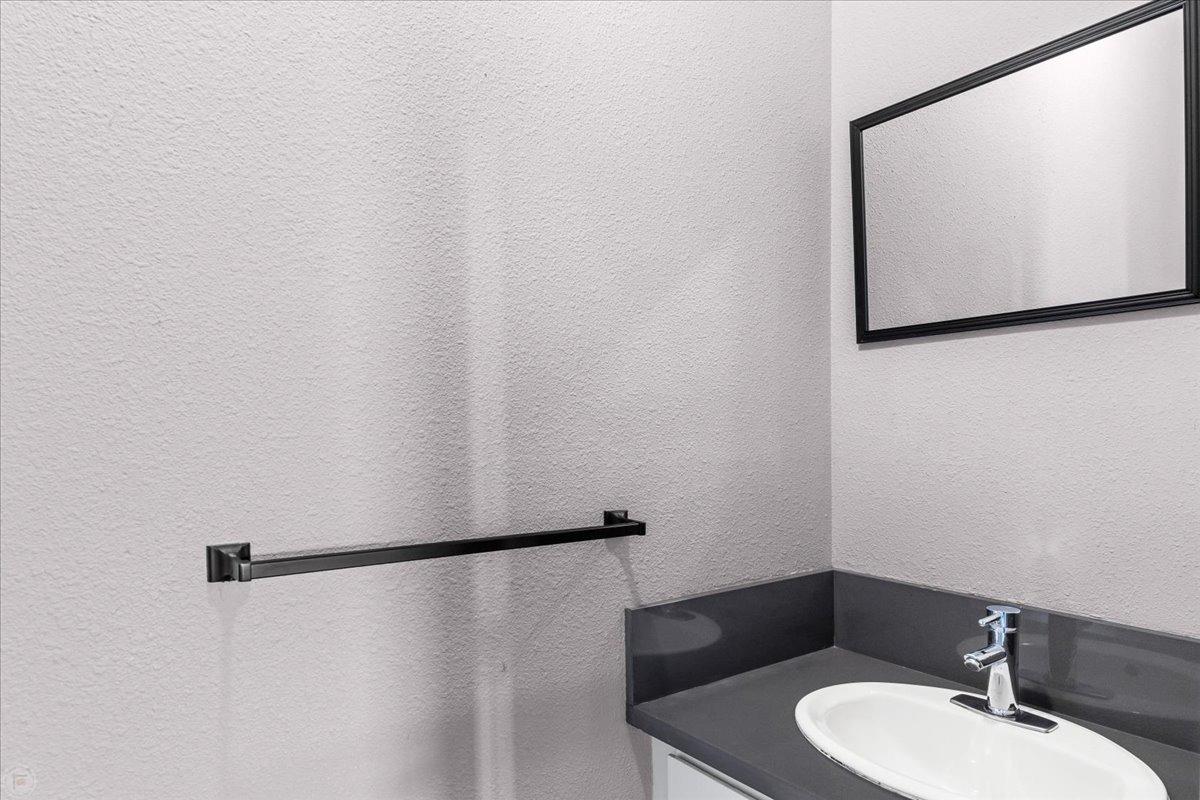 Los Banos, California 93635, United States, 3 Bedrooms Bedrooms, ,3 BathroomsBathrooms,Residential,Active,25210