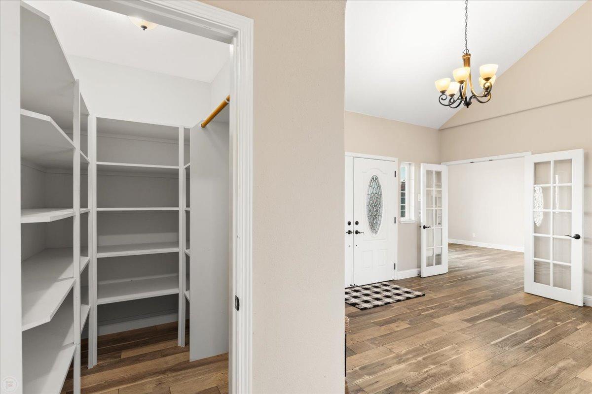 Los Banos, California 93635, United States, 3 Bedrooms Bedrooms, ,3 BathroomsBathrooms,Residential,Active,25210