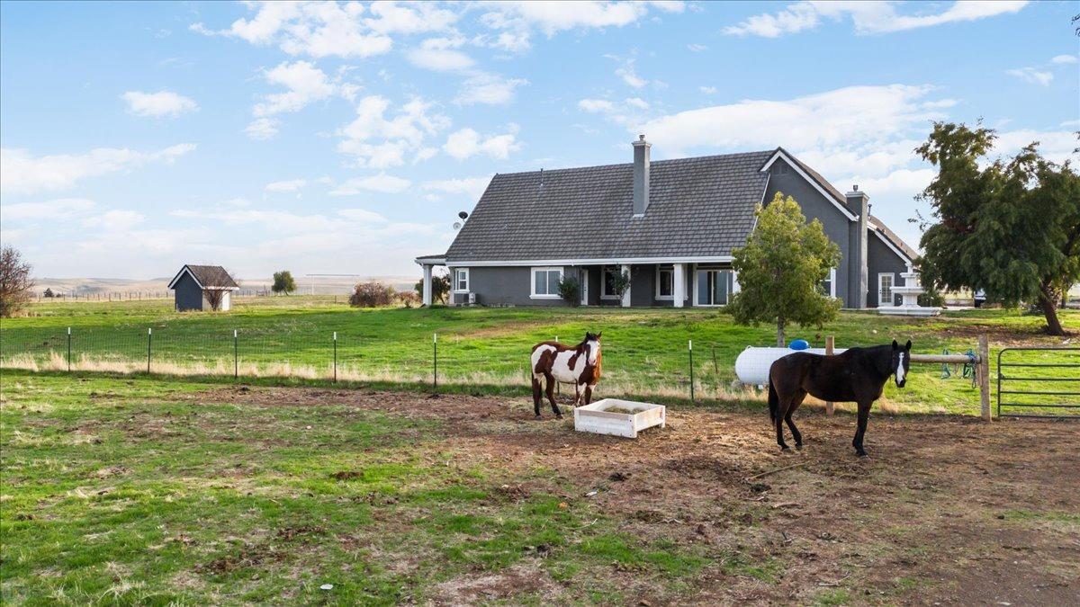 Los Banos, California 93635, United States, 3 Bedrooms Bedrooms, ,3 BathroomsBathrooms,Residential,Active,25210