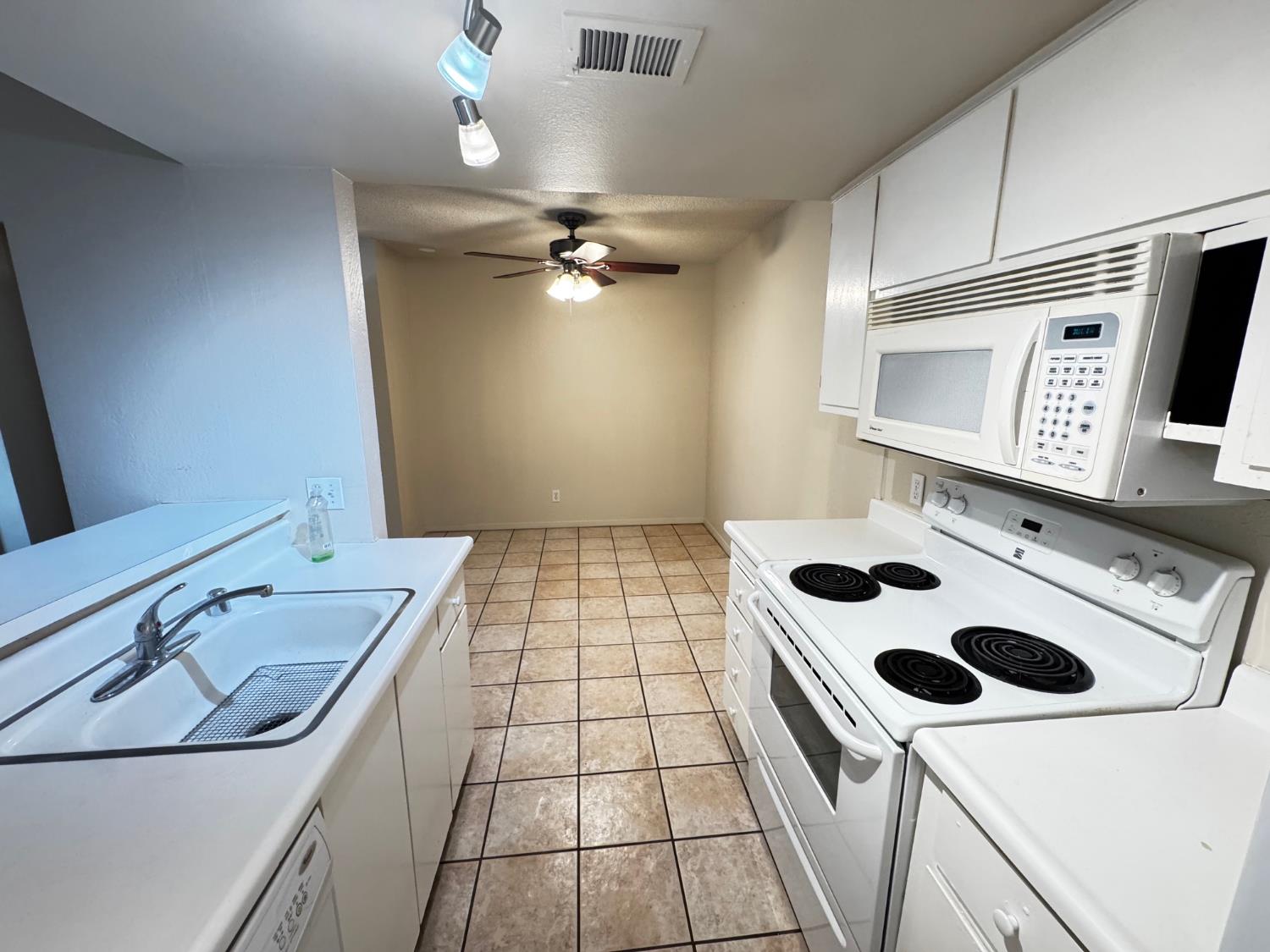 975 Fulton Avenue 487