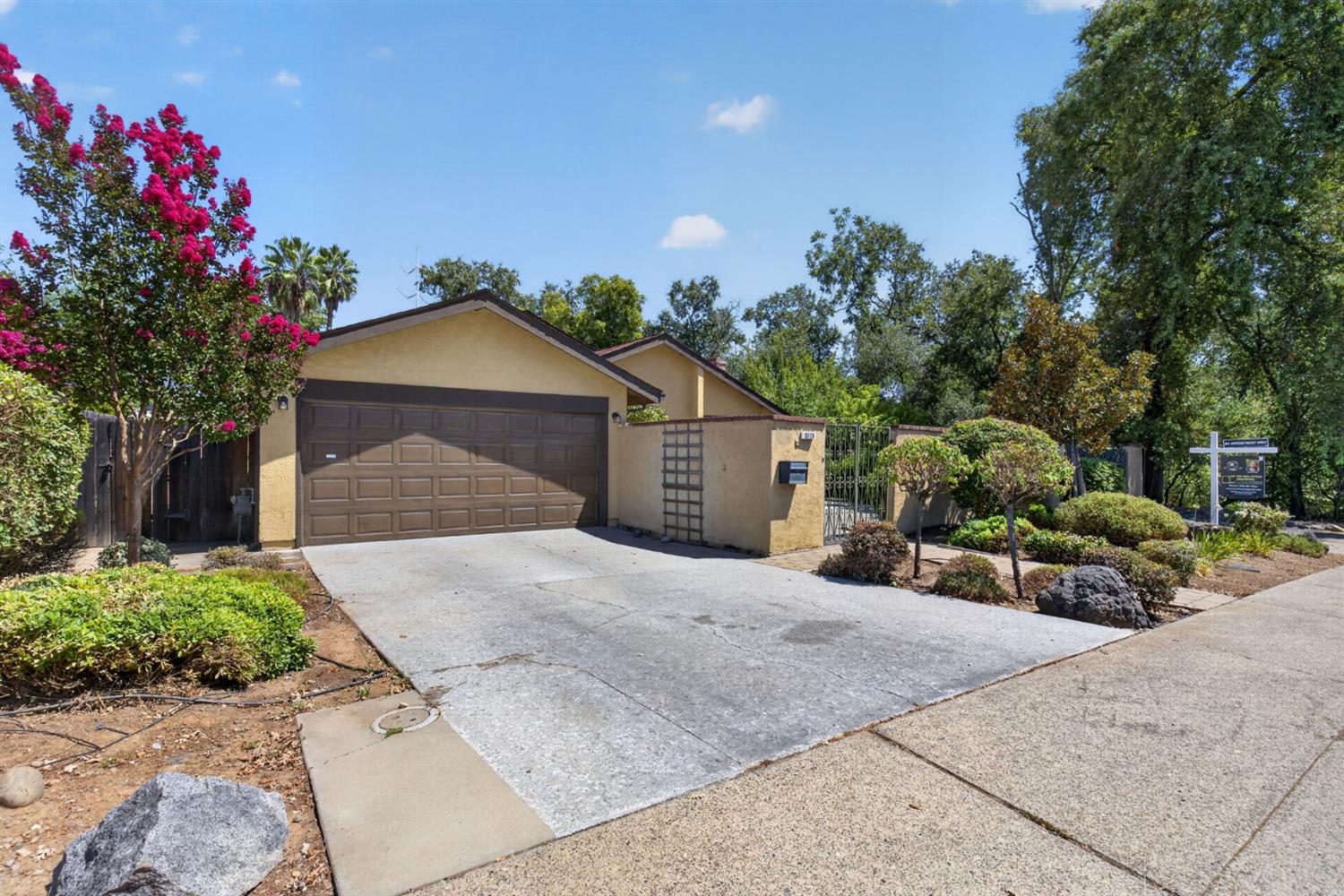 13128 Fair Oaks Boulevard