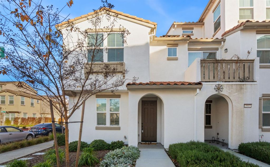 Photo of 2939 Limoges Walk, Sacramento, CA 95834 (MLS # 226004480)