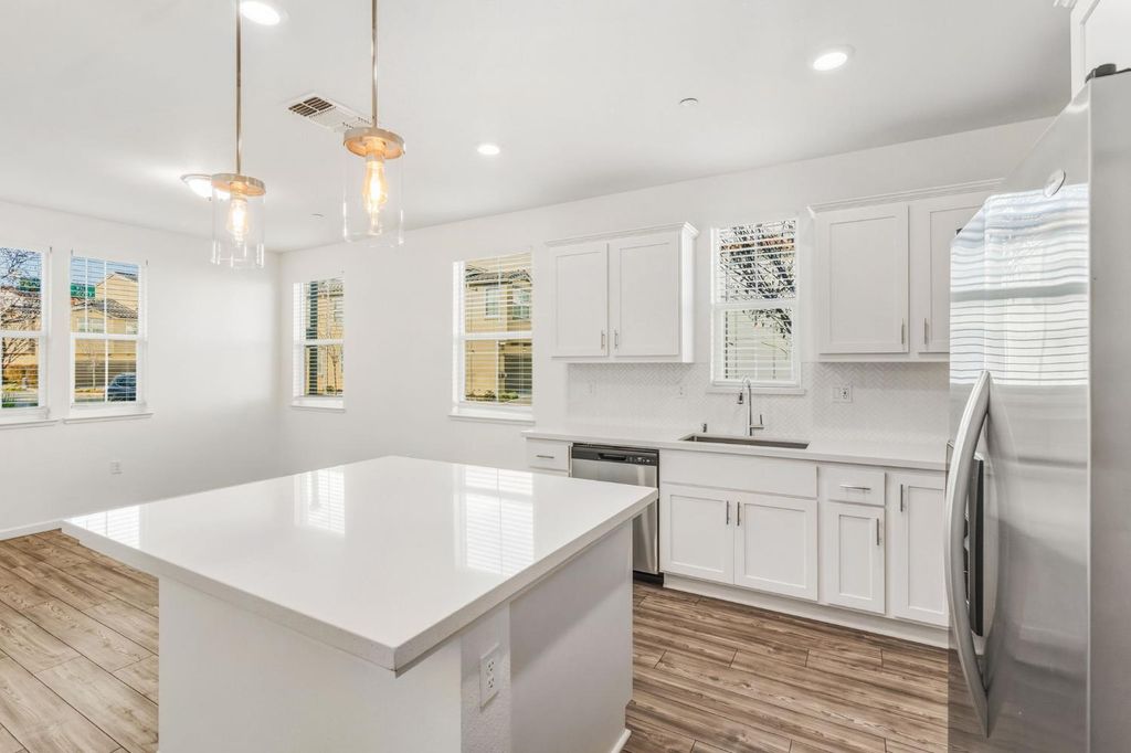 Photo of 2939 Limoges Walk, Sacramento, CA 95834 (MLS # 226004480)