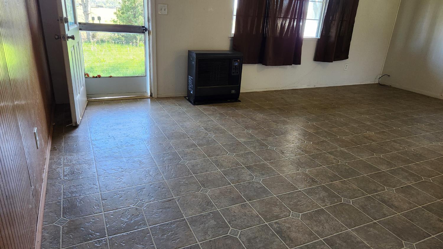 19215 HOOKER CREEK Road