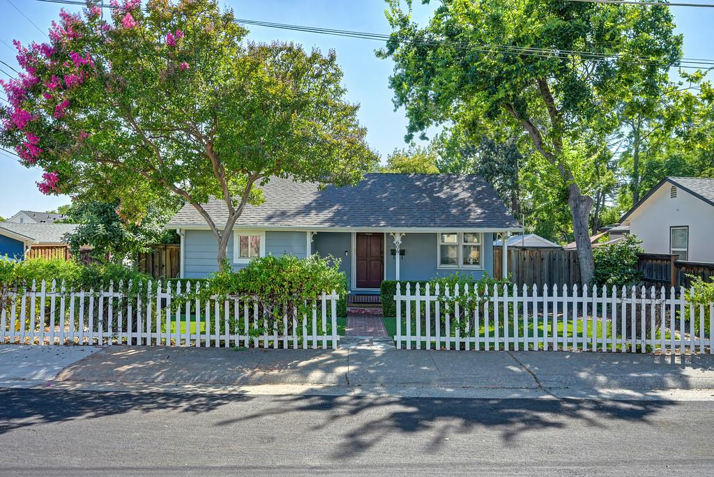 606 Reading Street