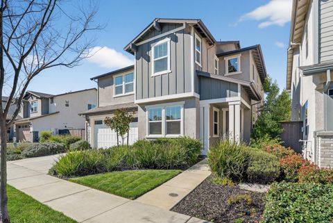 2719 Alcove Way Sacramento CA 95833