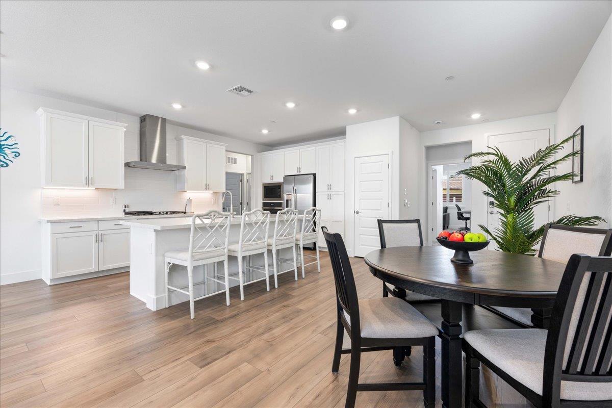 9072 Cerro Vista Drive