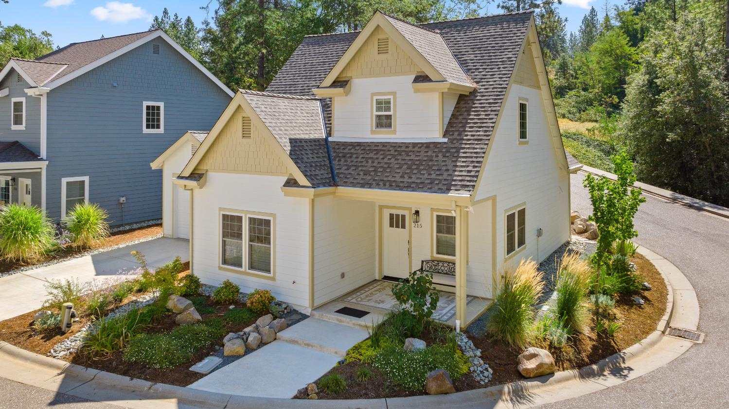 215 Pello Lane