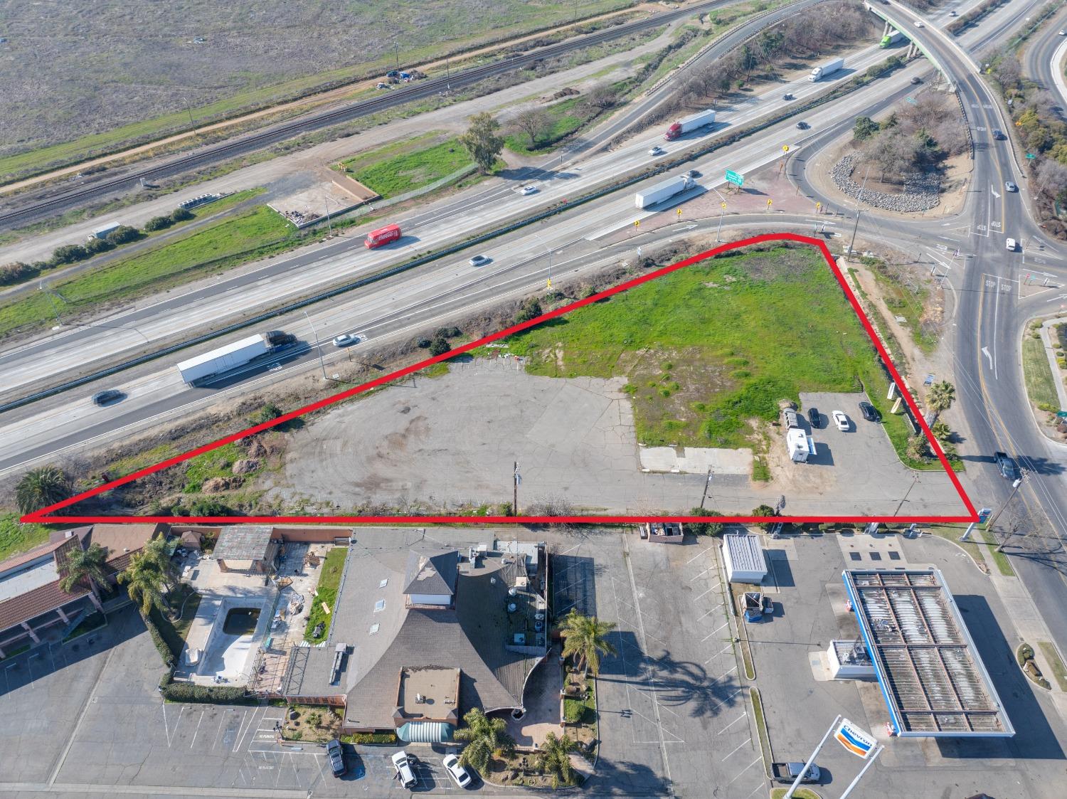 1800 E Childs Avenue