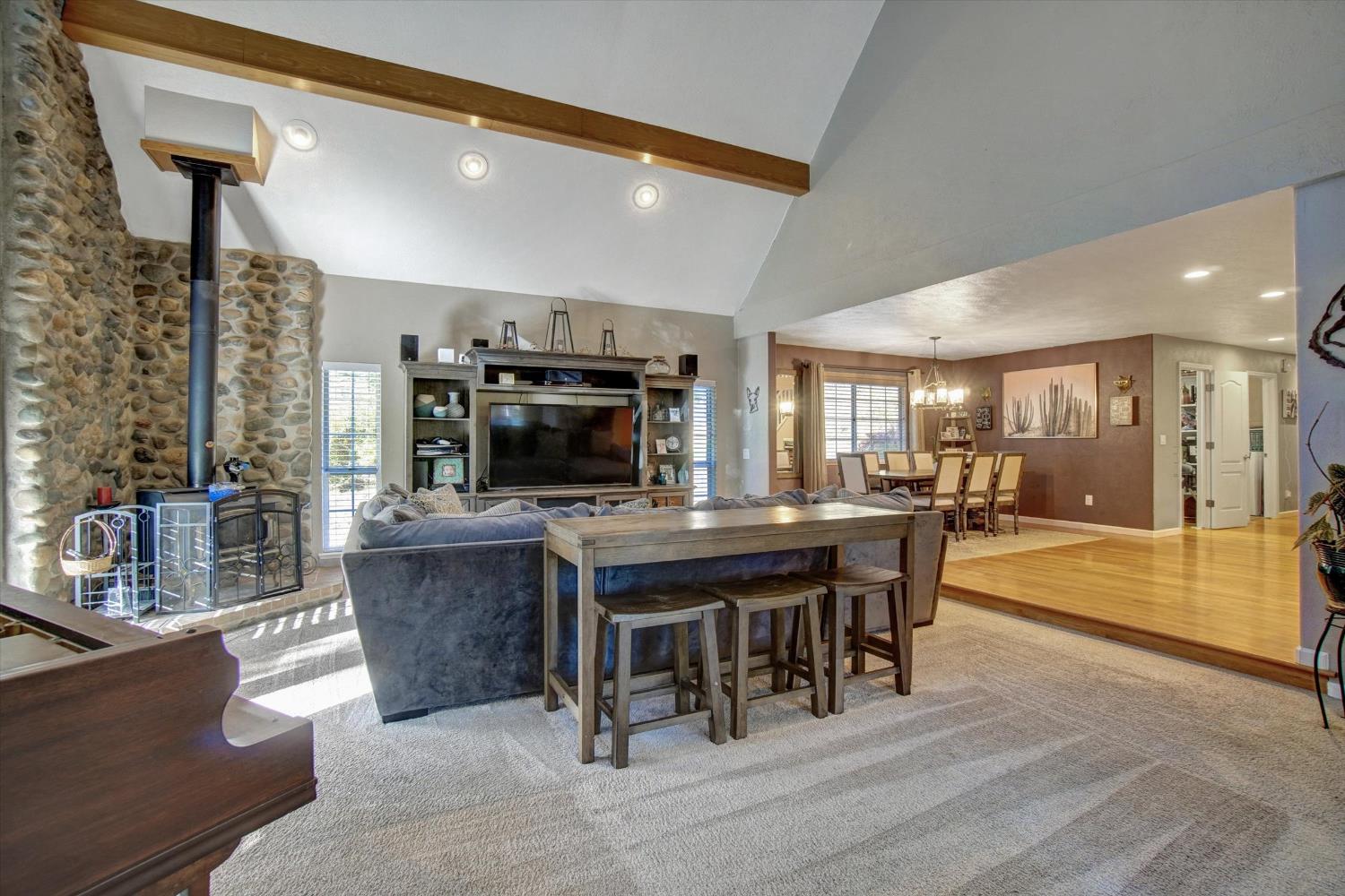 5880 Green Valley Road