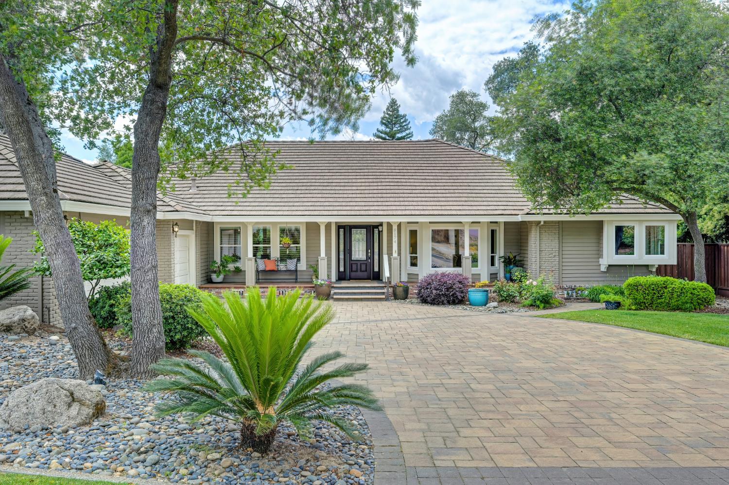 8174 Shadowood Court
