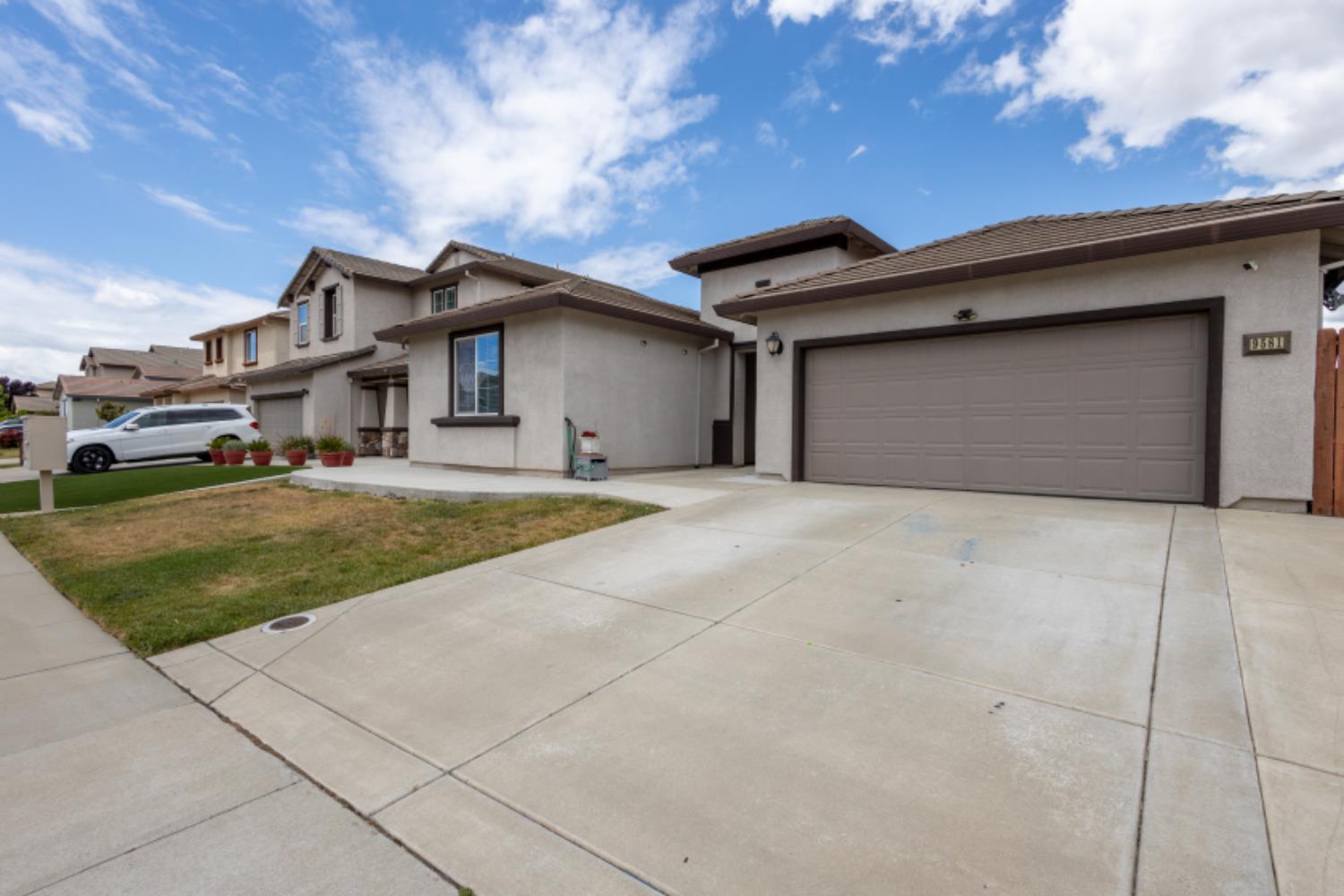 9581 Ballinger Drive