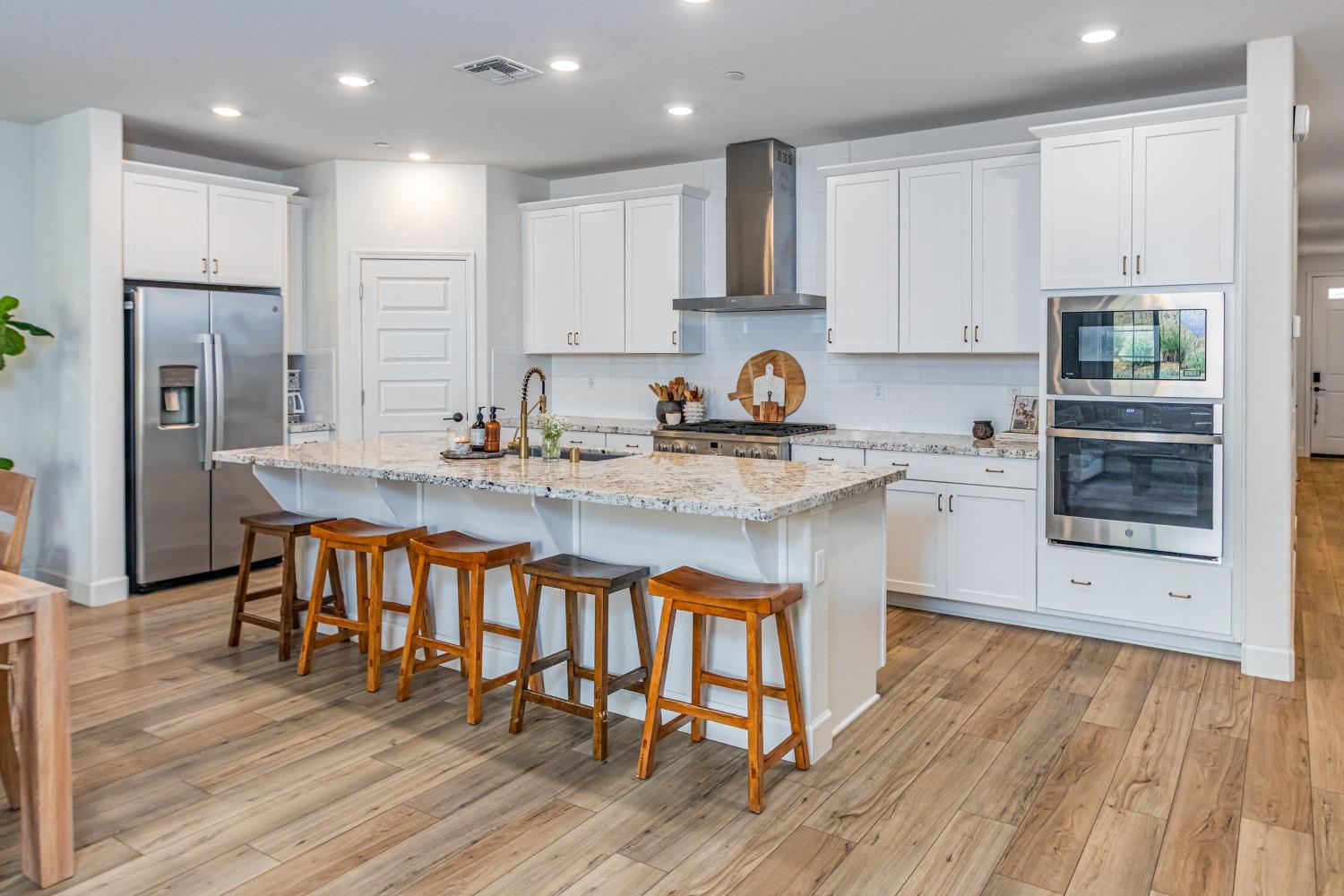 4658 Scenic Vista Drive