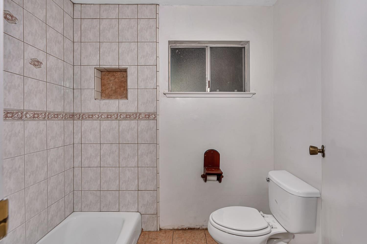 Dos Palos, California 93620, United States, 3 Bedrooms Bedrooms, ,2 BathroomsBathrooms,Residential,Active,170141