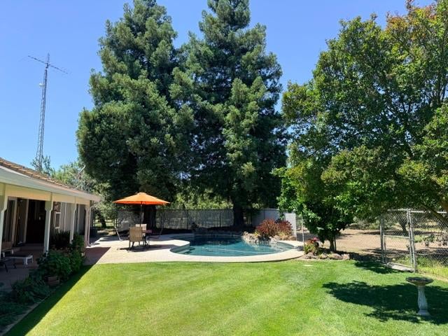 4331 E Service Road