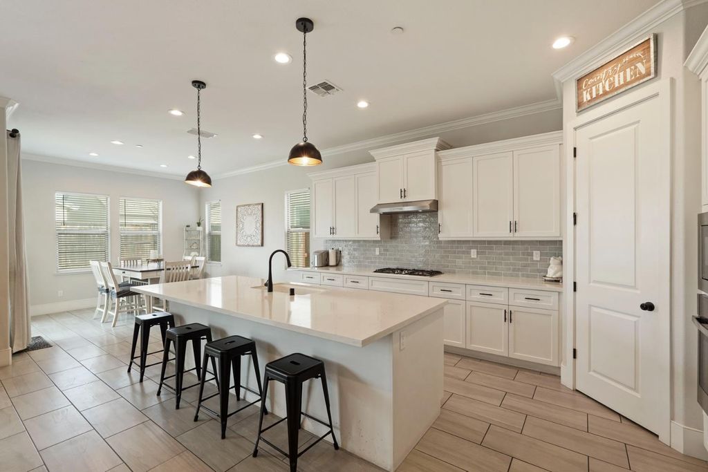 Photo of 2771 Heather Street, Lodi, CA 95242 (MLS # 226030813)