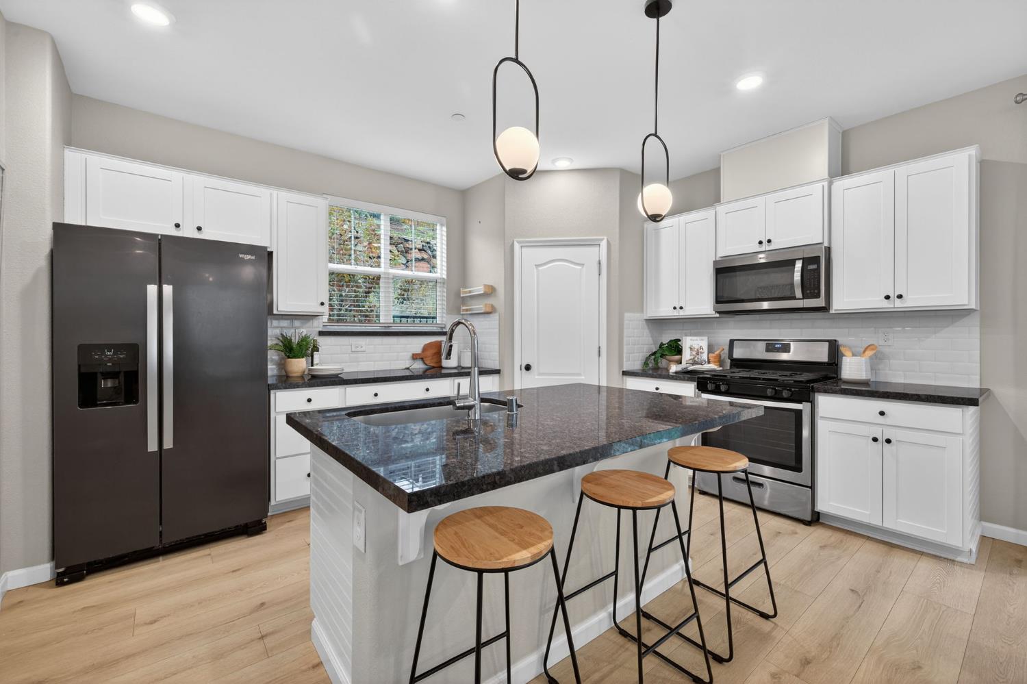 3225 Sunny Gate Lane