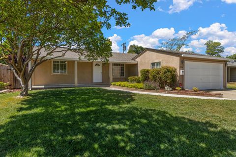 7530 Circle Parkway, Sacramento, CA 95823 - MLS#: 225050400