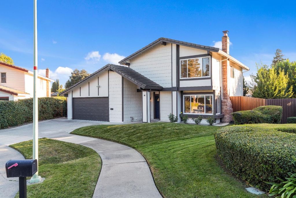 Photo of 14 Morningsun Court, Sacramento, CA 95831 (MLS # 226007373)