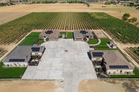9403 E Jahant Road Acampo CA 95220