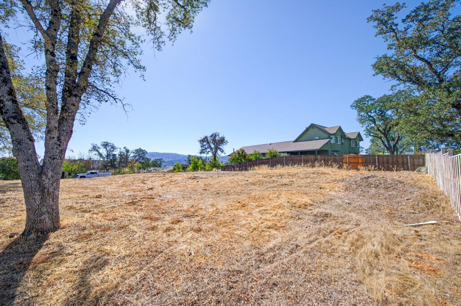 567 Live Oak Drive