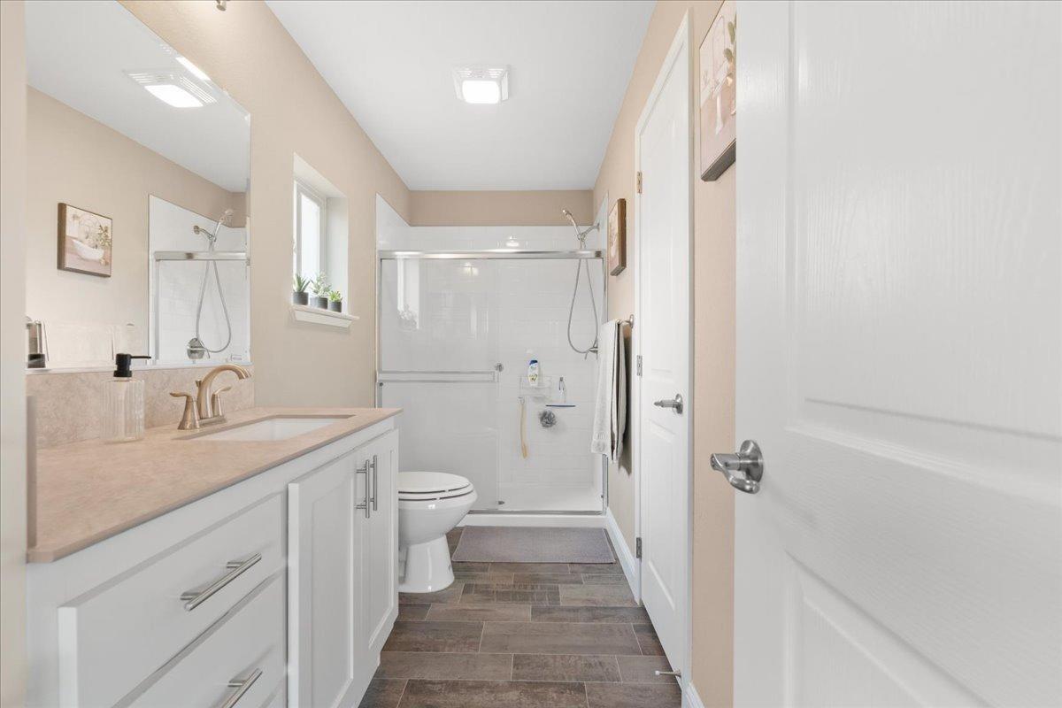 Grass Valley, California 95945, United States, 3 Bedrooms Bedrooms, ,2 BathroomsBathrooms,Residential,Pending,108292