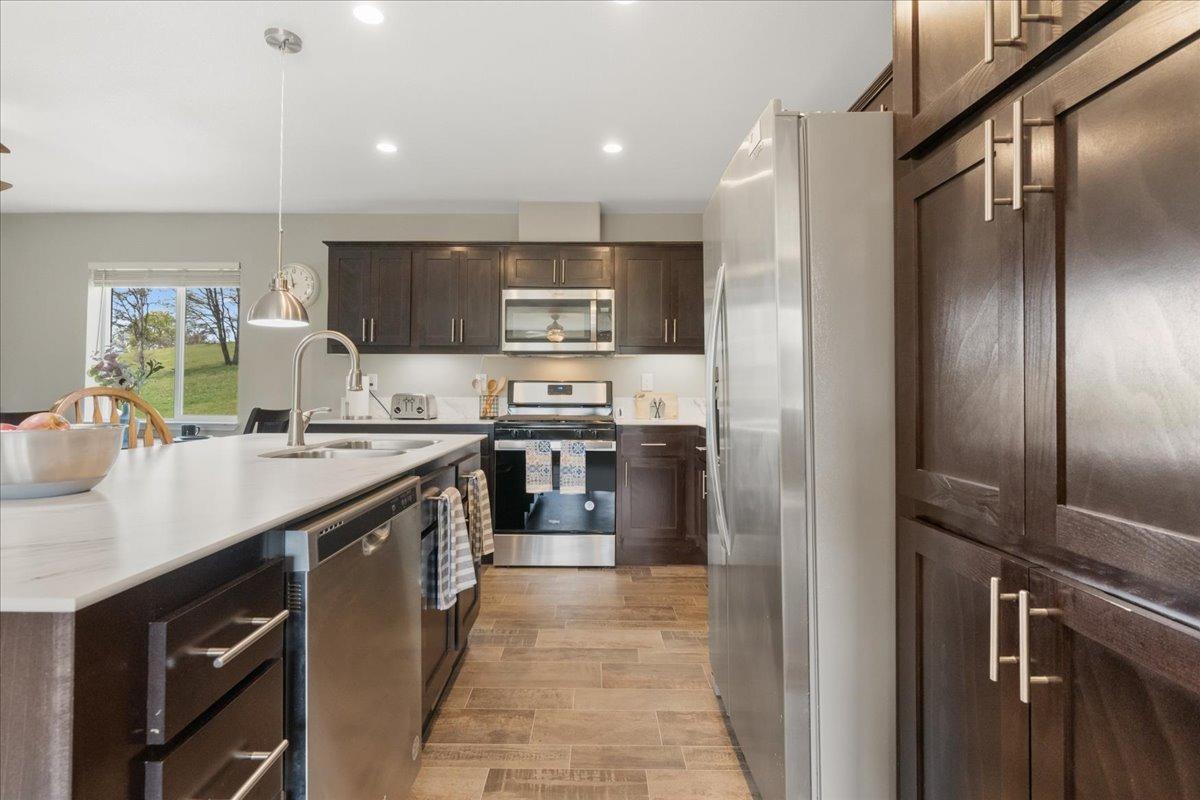 Grass Valley, California 95945, United States, 3 Bedrooms Bedrooms, ,2 BathroomsBathrooms,Residential,Pending,108292