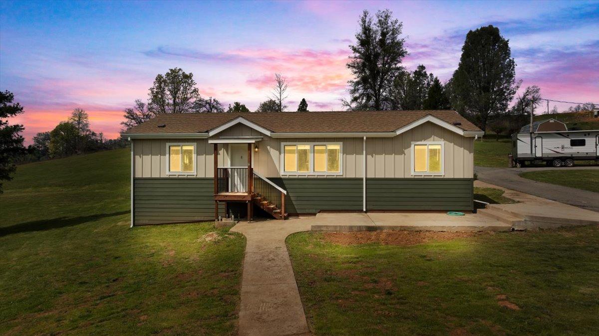 Grass Valley, California 95945, United States, 3 Bedrooms Bedrooms, ,2 BathroomsBathrooms,Residential,Pending,108292